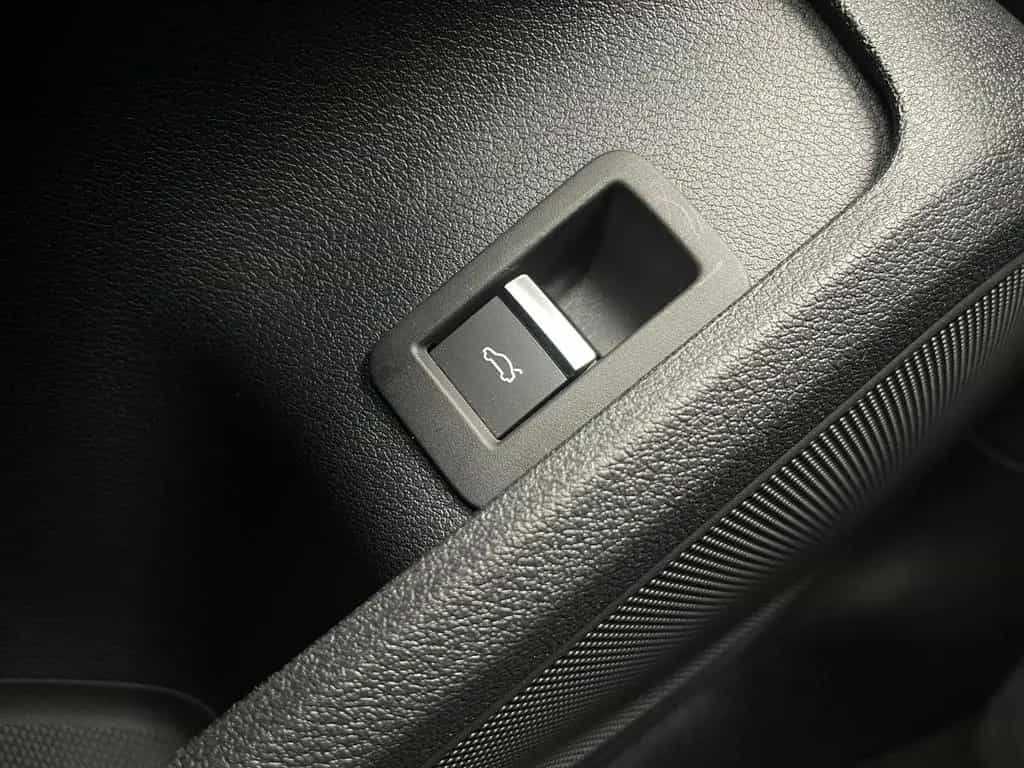 Audi A4 40 TDI advanced  LED*VIRT*KESSY*PARK*KAM* 08/2021-photo-39