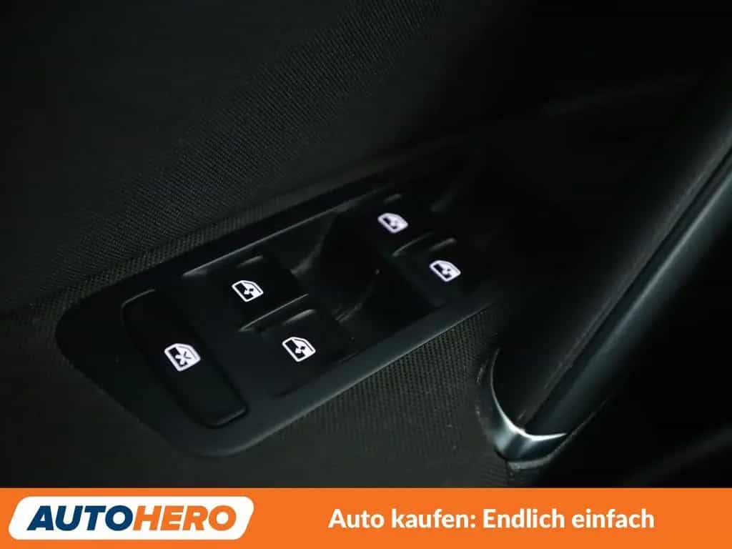 Volkswagen Golf VII 1.4 TSI Comfortline BM*ACC*CAM*CARPLAY* 03/2018-photo-25