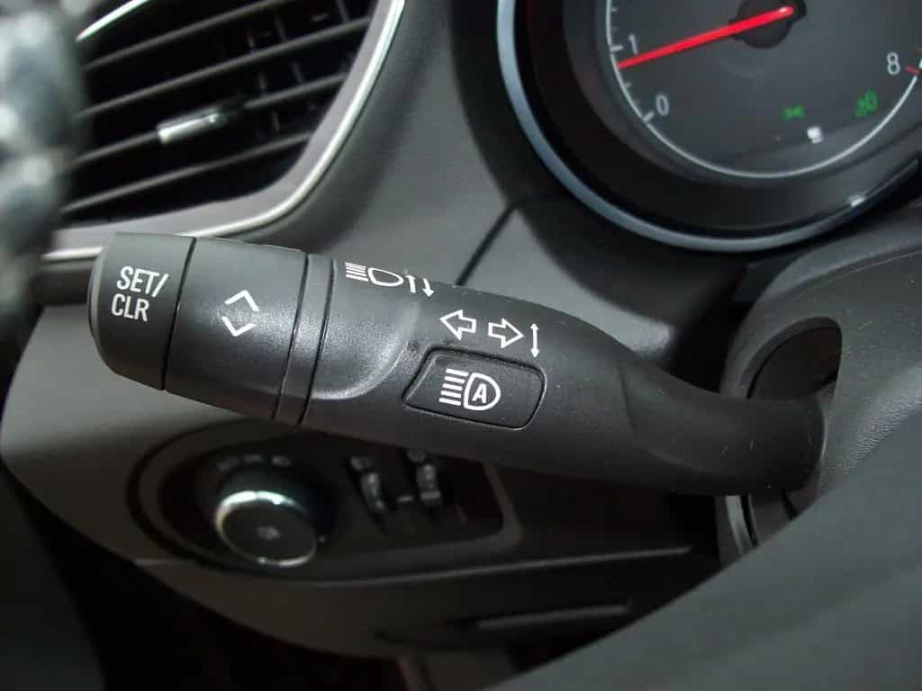 Opel Grandland (X) 1.2 T LED 360* SHZ LHZ Navi AHK 10/2021-photo-12