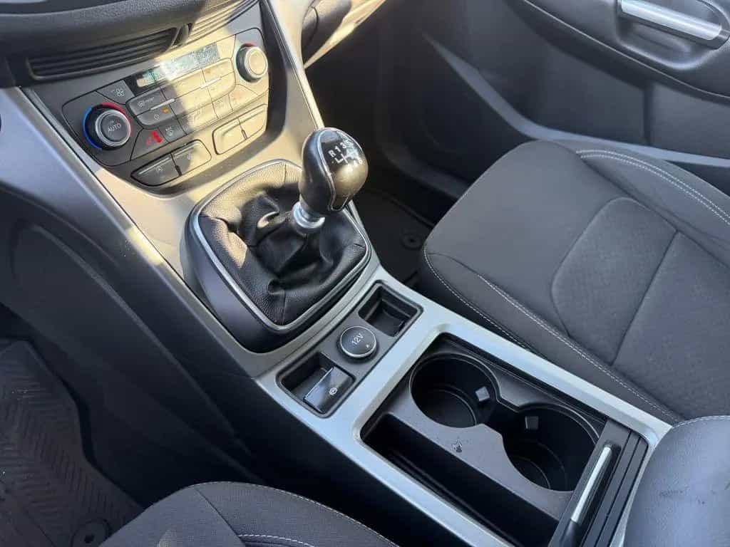 Ford Kuga 1.5 EcoBoost 2x4 Cool & Connect 11/2018-photo-12