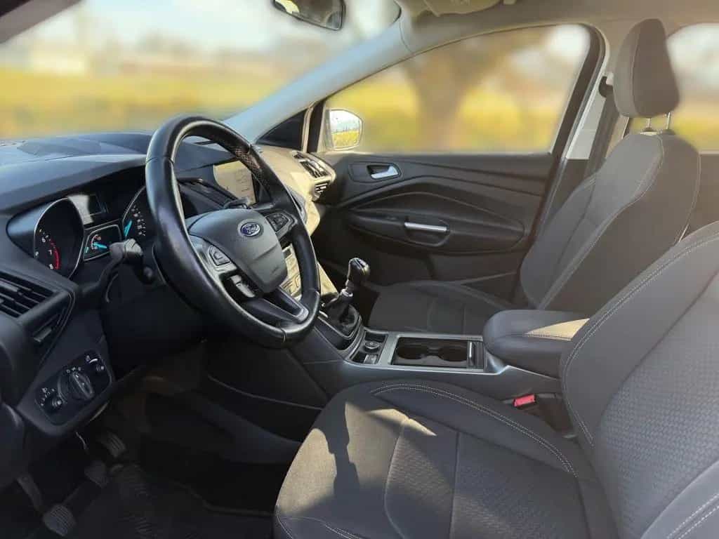 Ford Kuga 1.5 EcoBoost 2x4 Cool & Connect 11/2018-photo-9