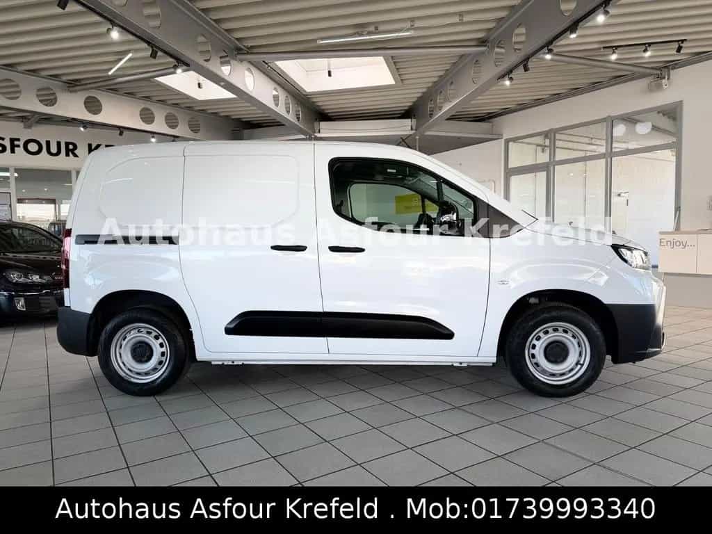 Toyota Proace (Verso) Proace City L1 Meister 12/2024-photo-2