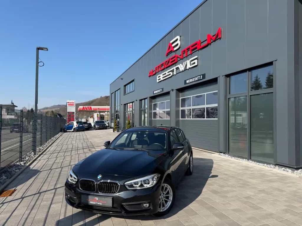 BMW 1 Series 118 i Advantage*8-FACH*SHZG*AUTOMATIK*PDC*TOP 02/2019-photo-0