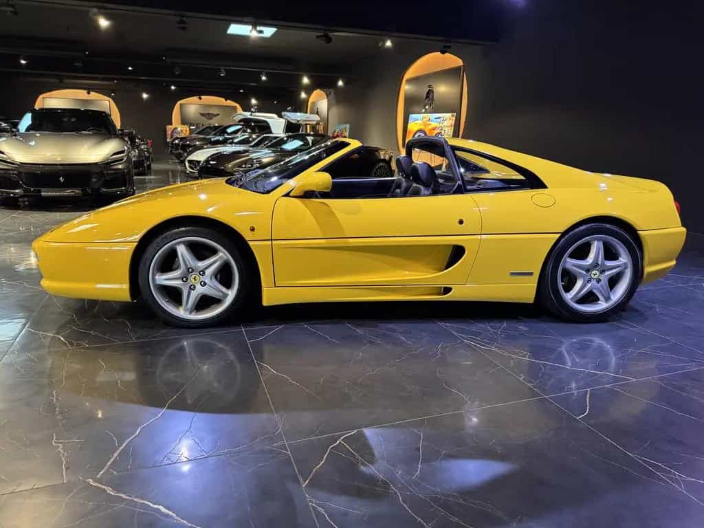 Ferrari F355 GTS 6-Gang u-frei*Kupplung/Zahnriemen neu! 07/1998-photo-1