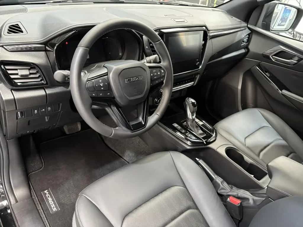 Isuzu D-Max Double Cab 1.9 V-Cross 163HP 02/2026-photo-9