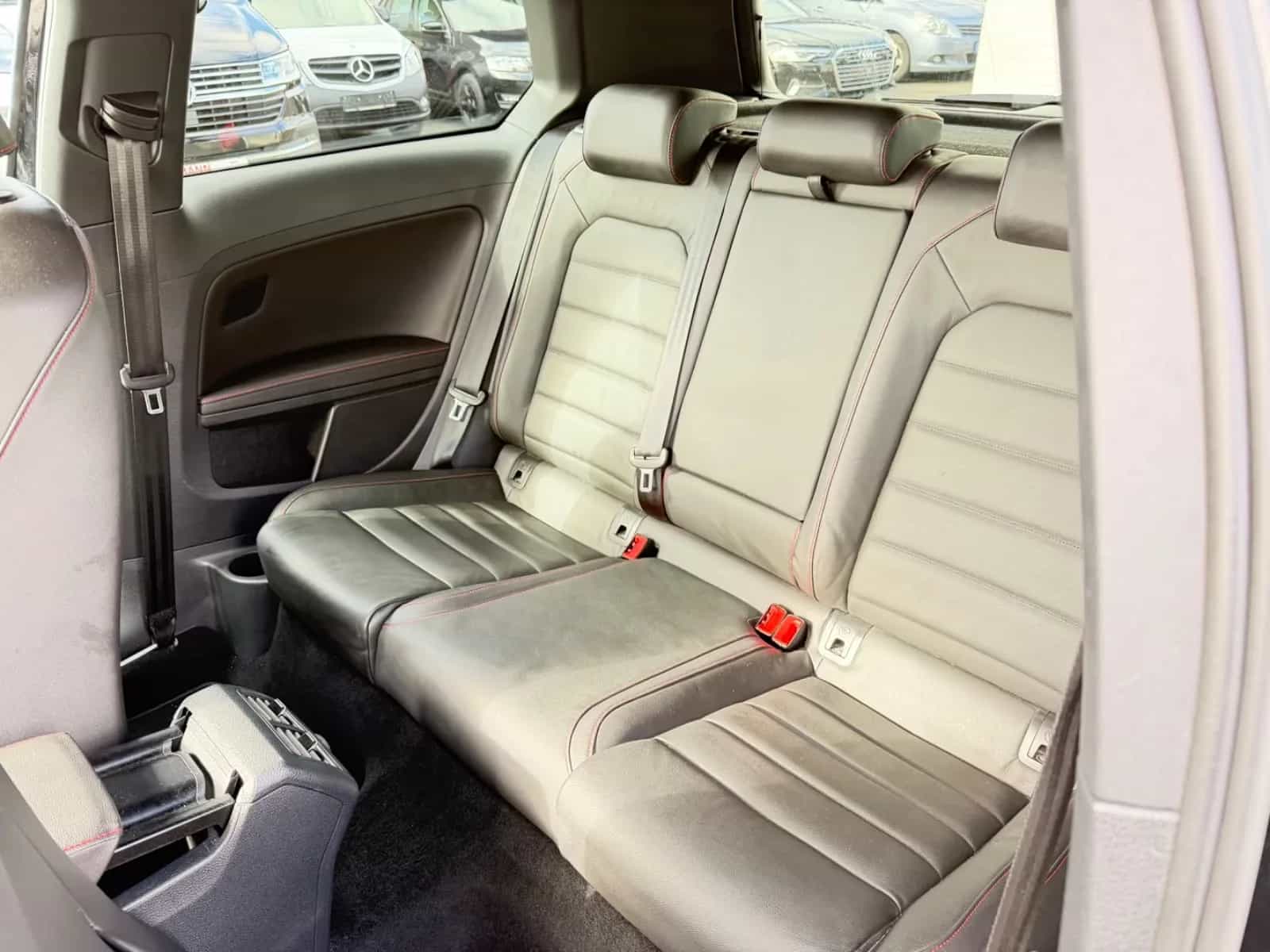 Volkswagen Golf 06/2015-photo-12