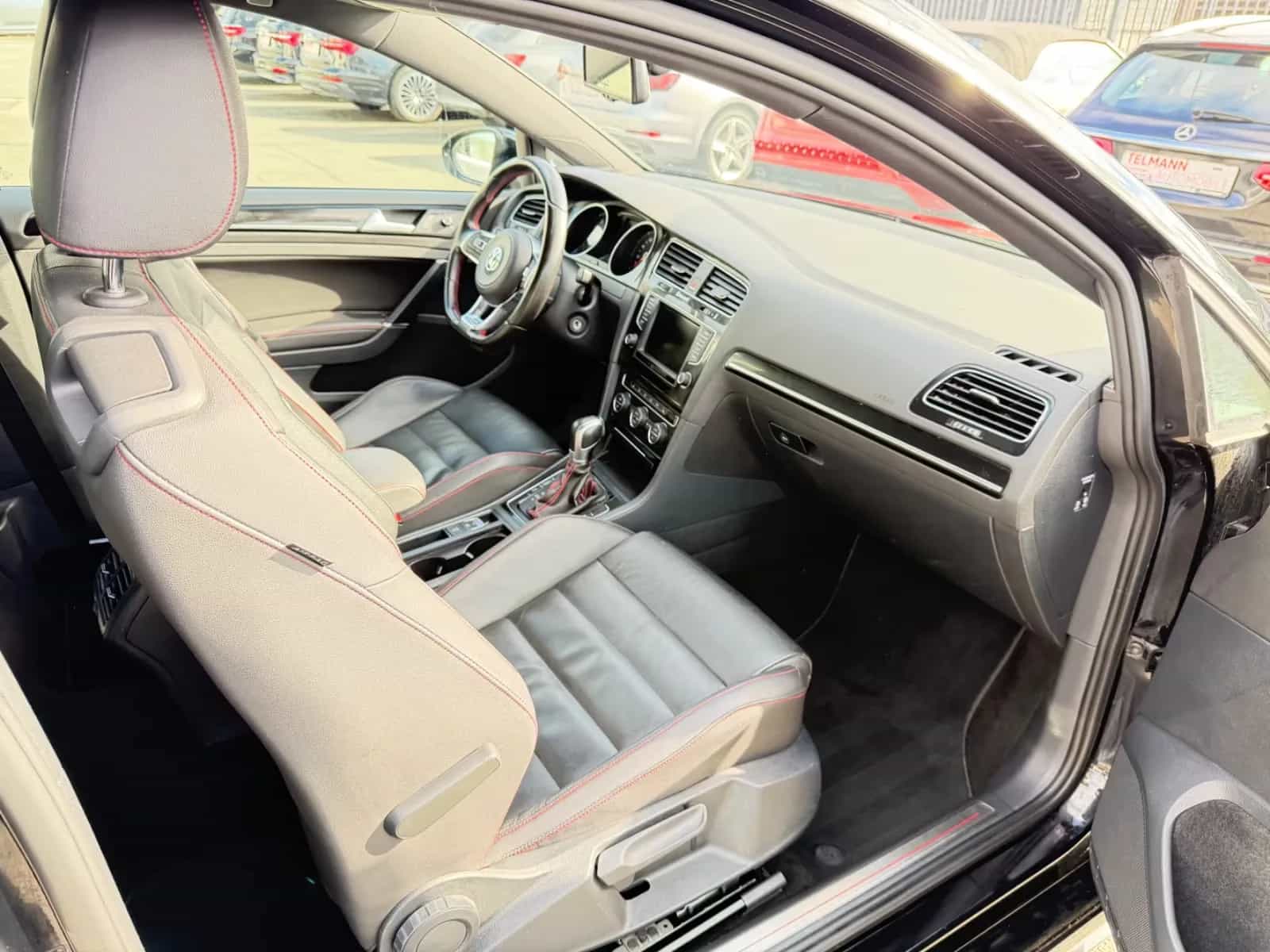 Volkswagen Golf 06/2015-photo-16