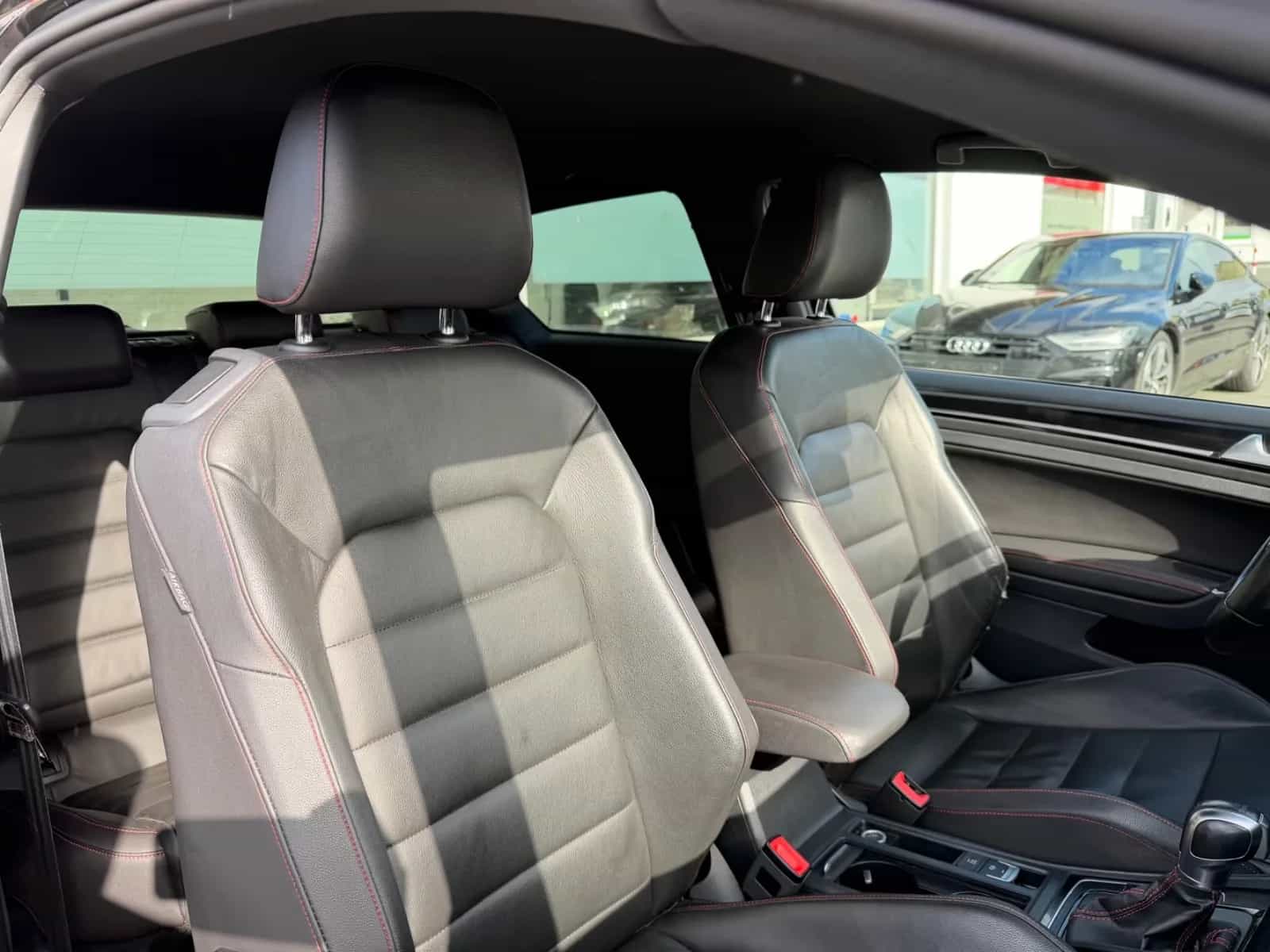 Volkswagen Golf 06/2015-photo-17