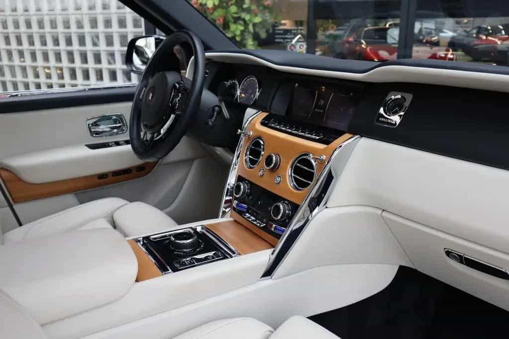 Rolls-Royce Cullinan 6.75 V12 | Bespoke Audio, Massage, Ente 05/2019-photo-14