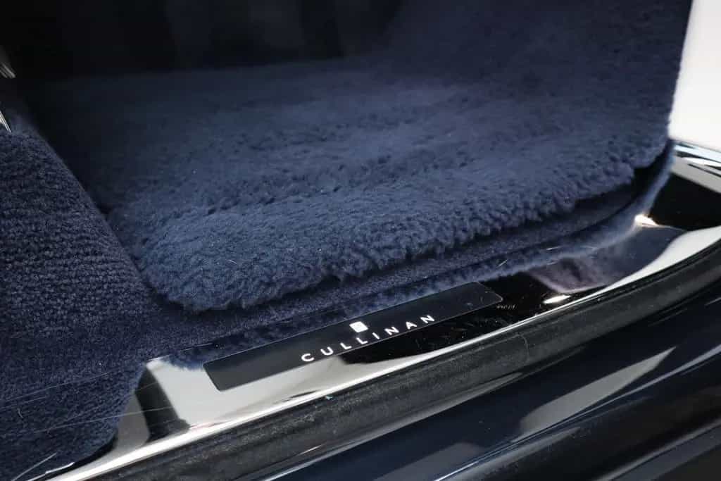 Rolls-Royce Cullinan 6.75 V12 | Bespoke Audio, Massage, Ente 05/2019-photo-17