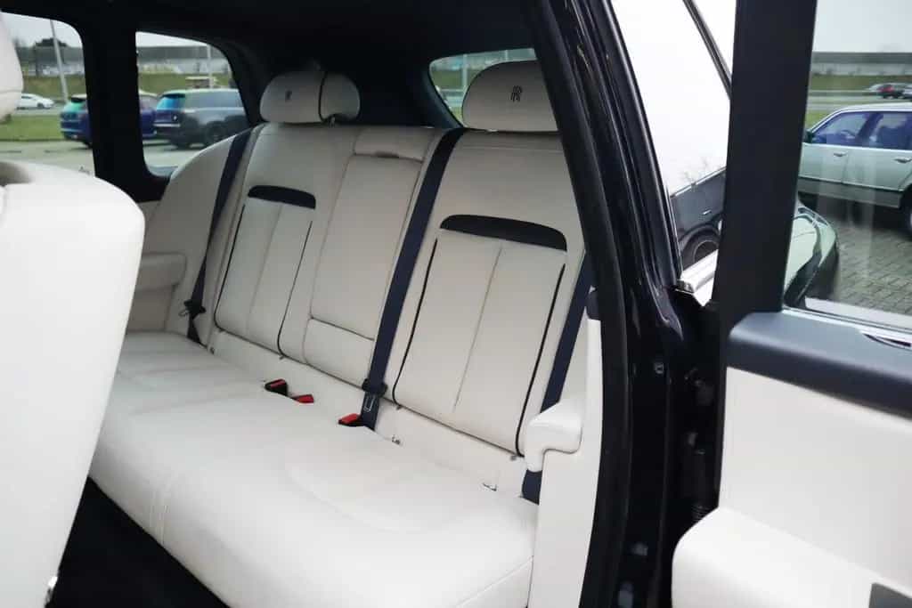 Rolls-Royce Cullinan 6.75 V12 | Bespoke Audio, Massage, Ente 05/2019-photo-24