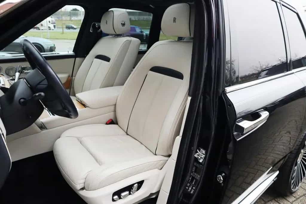 Rolls-Royce Cullinan 6.75 V12 | Bespoke Audio, Massage, Ente 05/2019-photo-26