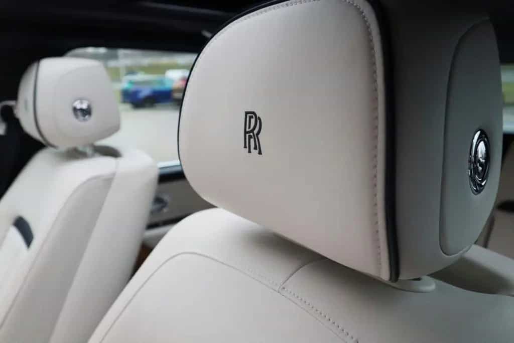 Rolls-Royce Cullinan 6.75 V12 | Bespoke Audio, Massage, Ente 05/2019-photo-27