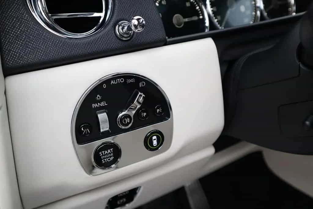 Rolls-Royce Cullinan 6.75 V12 | Bespoke Audio, Massage, Ente 05/2019-photo-31