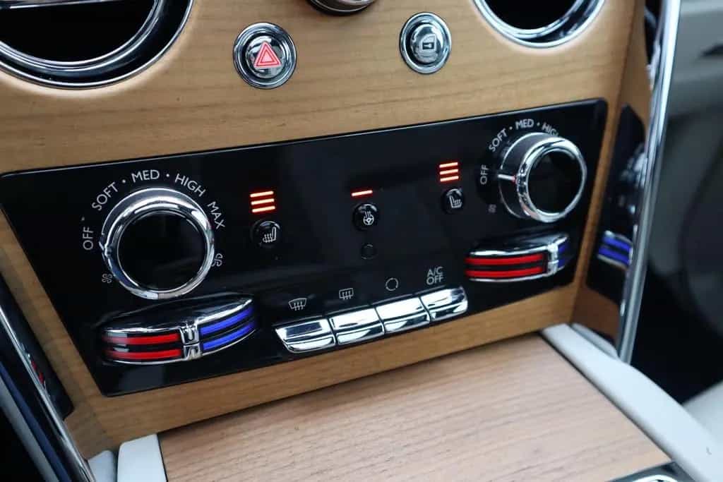 Rolls-Royce Cullinan 6.75 V12 | Bespoke Audio, Massage, Ente 05/2019-photo-39
