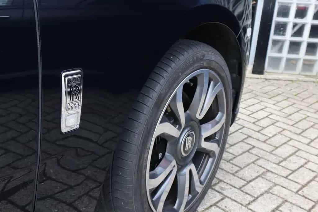 Rolls-Royce Cullinan 6.75 V12 | Bespoke Audio, Massage, Ente 05/2019-photo-8