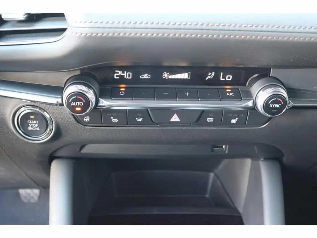 Mazda 3 Selection+BOSE+360°CAM+AHK !! 02/2020-photo-16