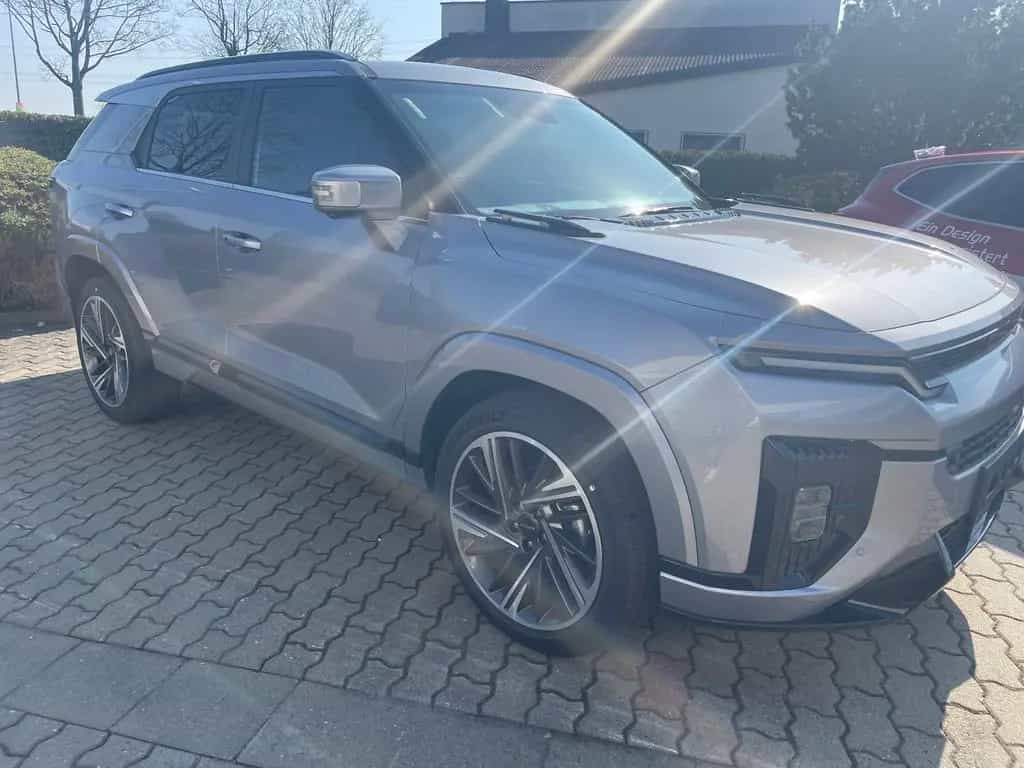 KGM Actyon 1.5T 6AT LUX AWD null-photo-2