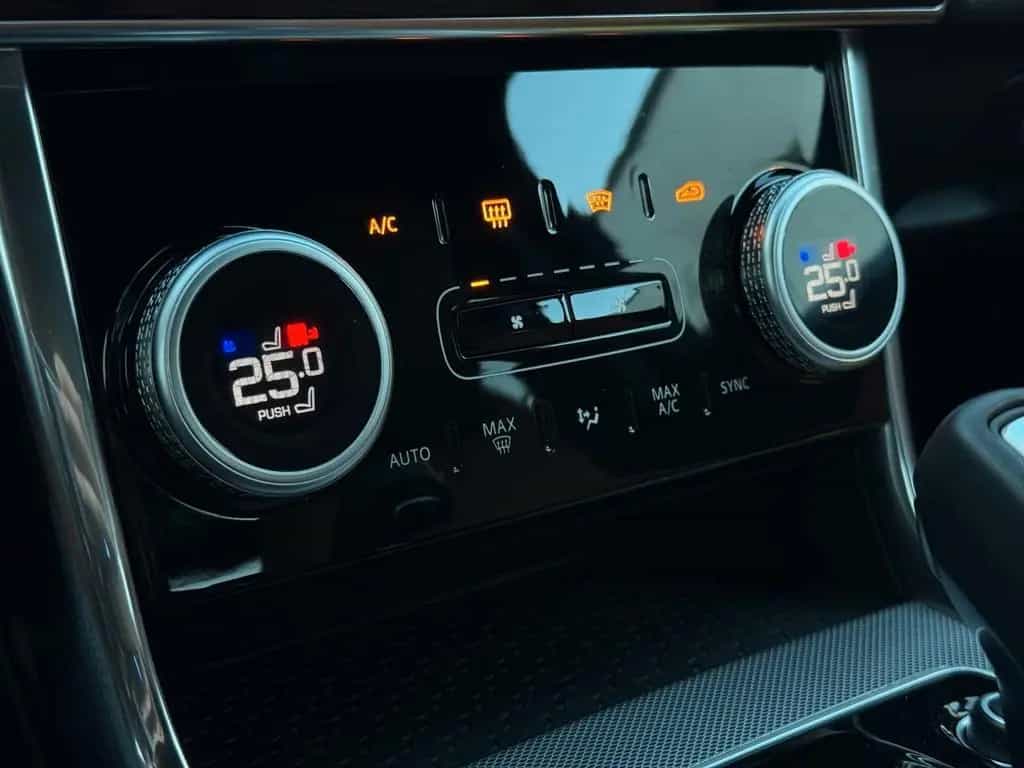 Jaguar XE D180 R-Dynamic SE Lim 360°|HuD|Leder|TWA|Memo 06/2019-photo-14