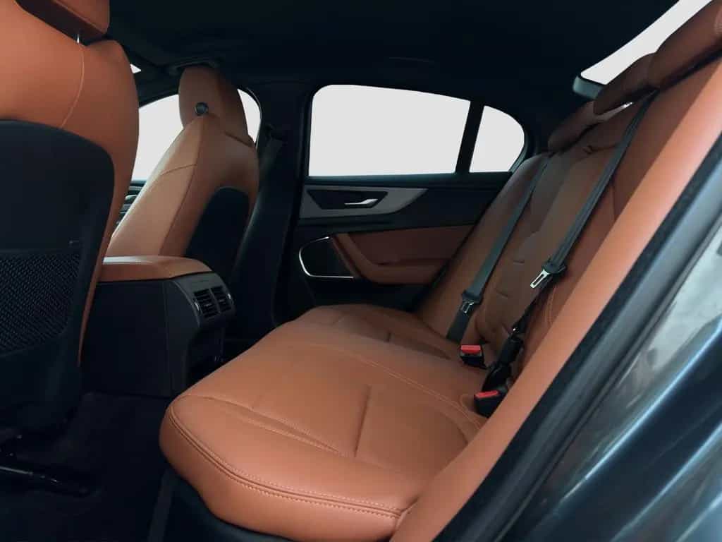 Jaguar XE D180 R-Dynamic SE Lim 360°|HuD|Leder|TWA|Memo 06/2019-photo-20