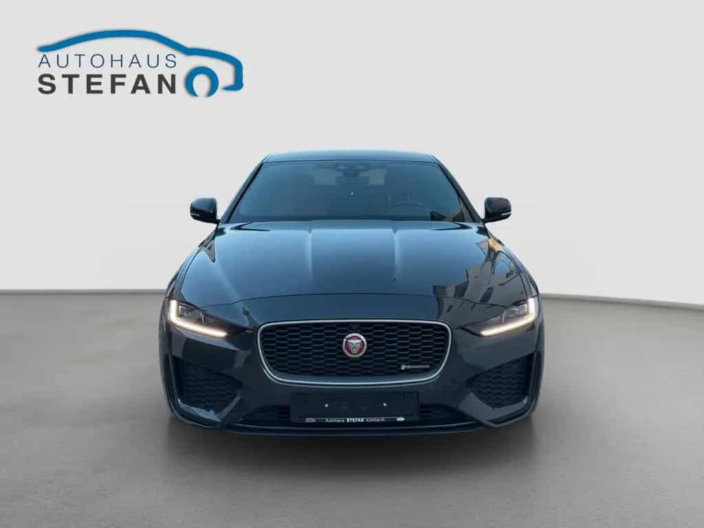 Jaguar XE D180 R-Dynamic SE Lim 360°|HuD|Leder|TWA|Memo 06/2019-photo-4