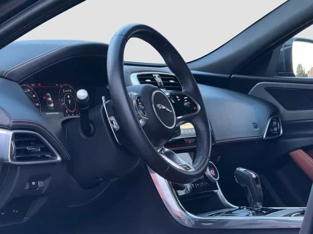 Jaguar XE D180 R-Dynamic SE Lim 360°|HuD|Leder|TWA|Memo 06/2019-photo-6