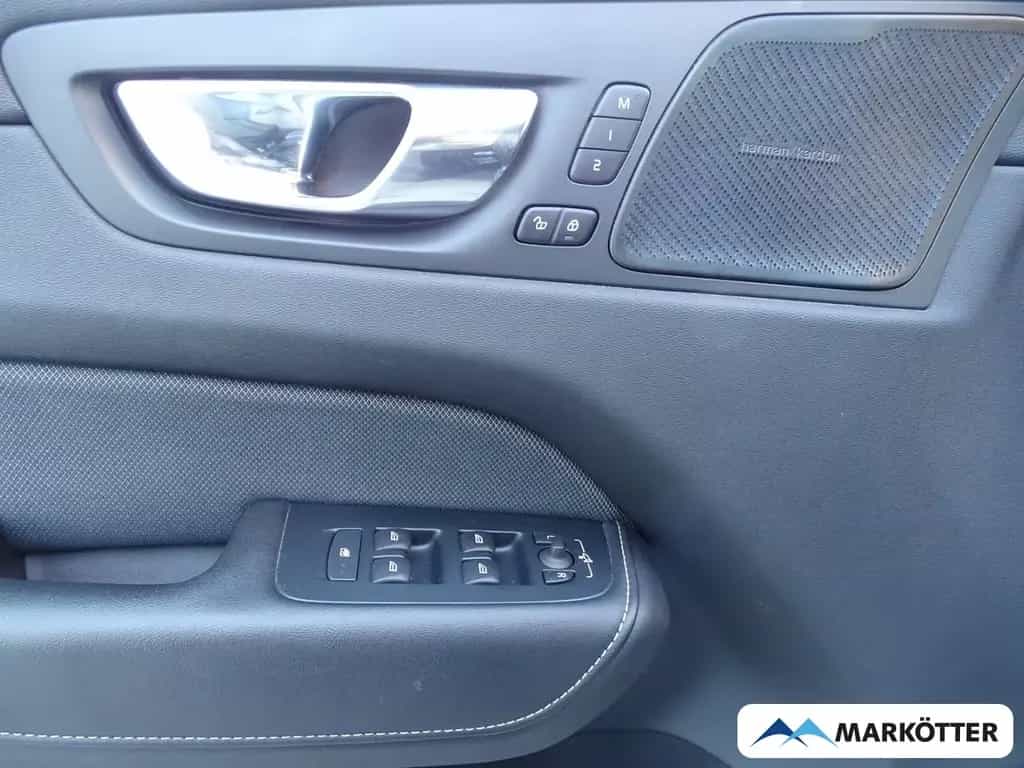 Volvo XC60 R Design/AHK/LED/SHZ/H&K/MEMORY 11/2021-photo-12