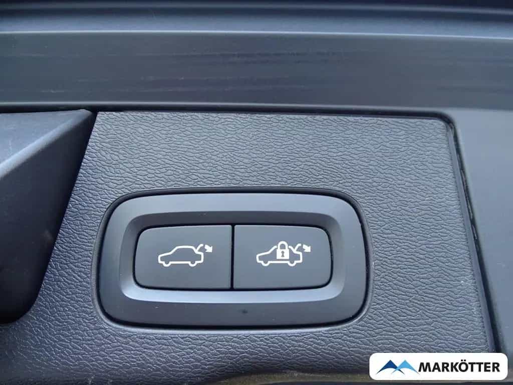 Volvo XC60 R Design/AHK/LED/SHZ/H&K/MEMORY 11/2021-photo-17