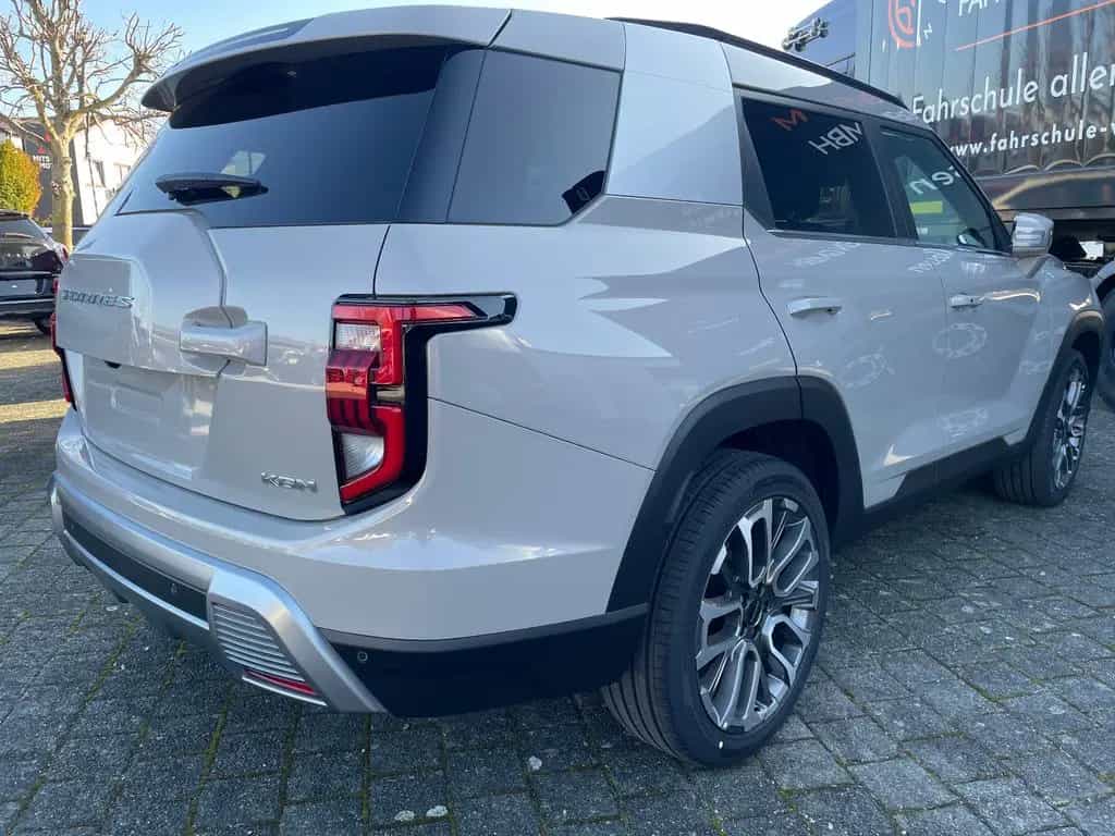 KGM Torres 1.5 T-GDI LUX 6AT 2WD null-photo-1