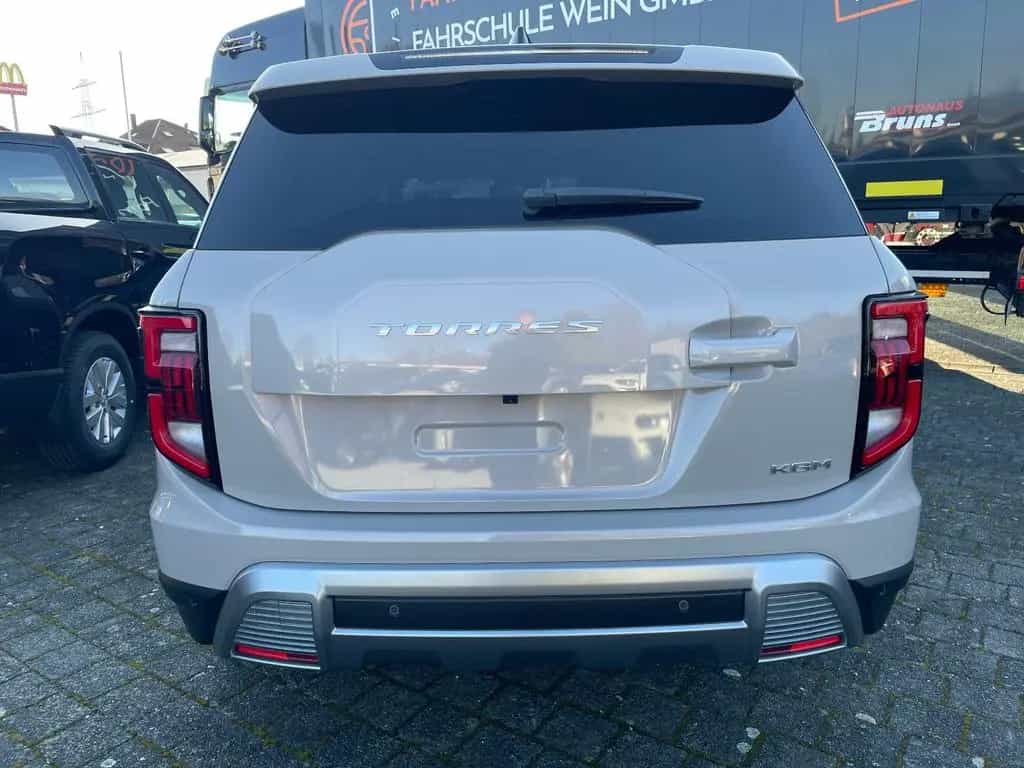 KGM Torres 1.5 T-GDI LUX 6AT 2WD null-photo-2