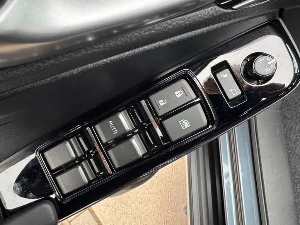Isuzu D-Max Double Cab 4WD LS 11/2025-photo-22
