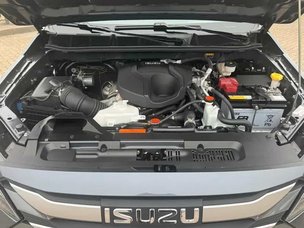 Isuzu D-Max Double Cab 4WD LS 11/2025-photo-27