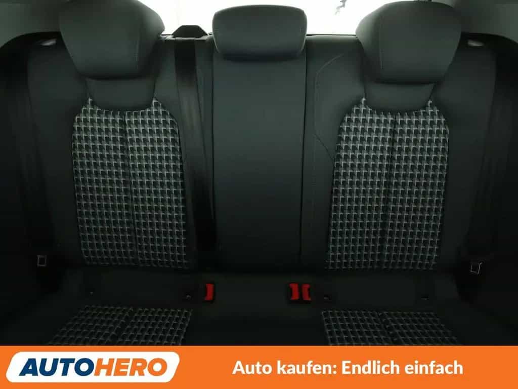 Audi A1 Sportback 40 TFSI S Line Aut.*NAVI*LED*ACC* 06/2019-photo-13