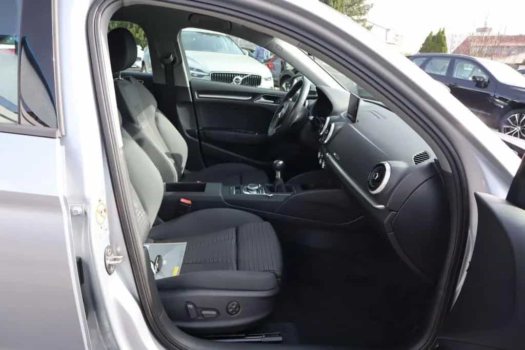 Audi A3 35 TFSI cylinder on demand Limousine sport|NA 07/2019-photo-13