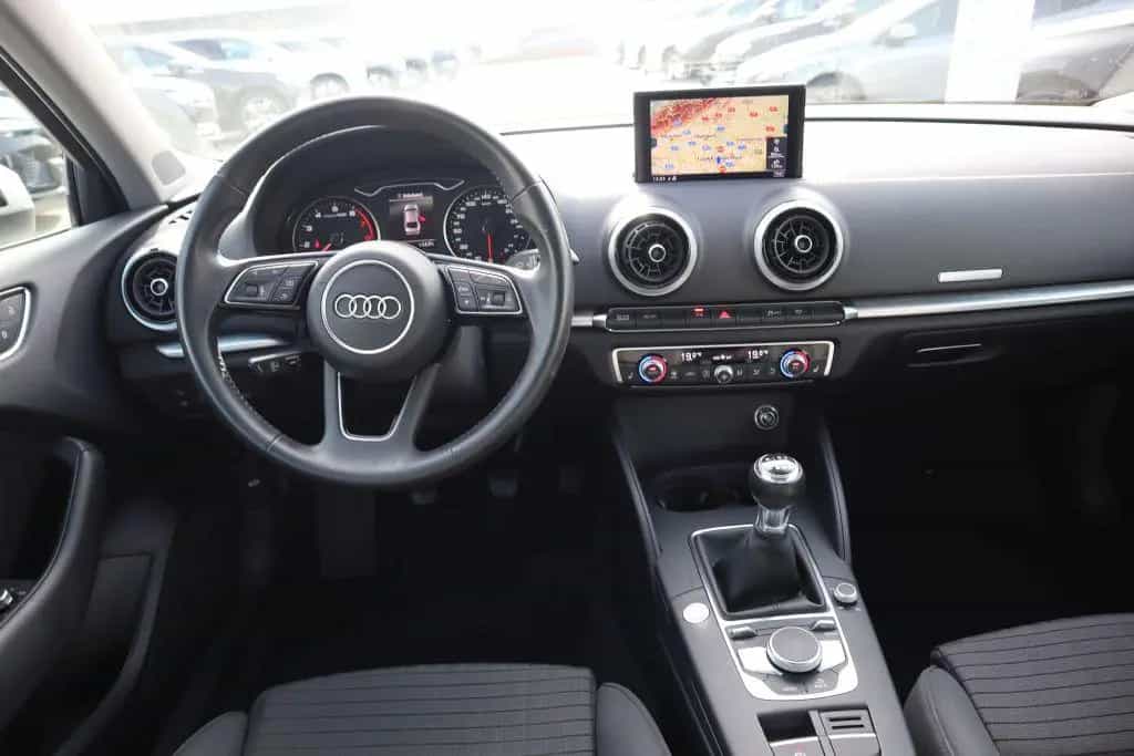 Audi A3 35 TFSI cylinder on demand Limousine sport|NA 07/2019-photo-15