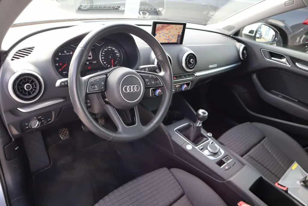 Audi A3 35 TFSI cylinder on demand Limousine sport|NA 07/2019-photo-17