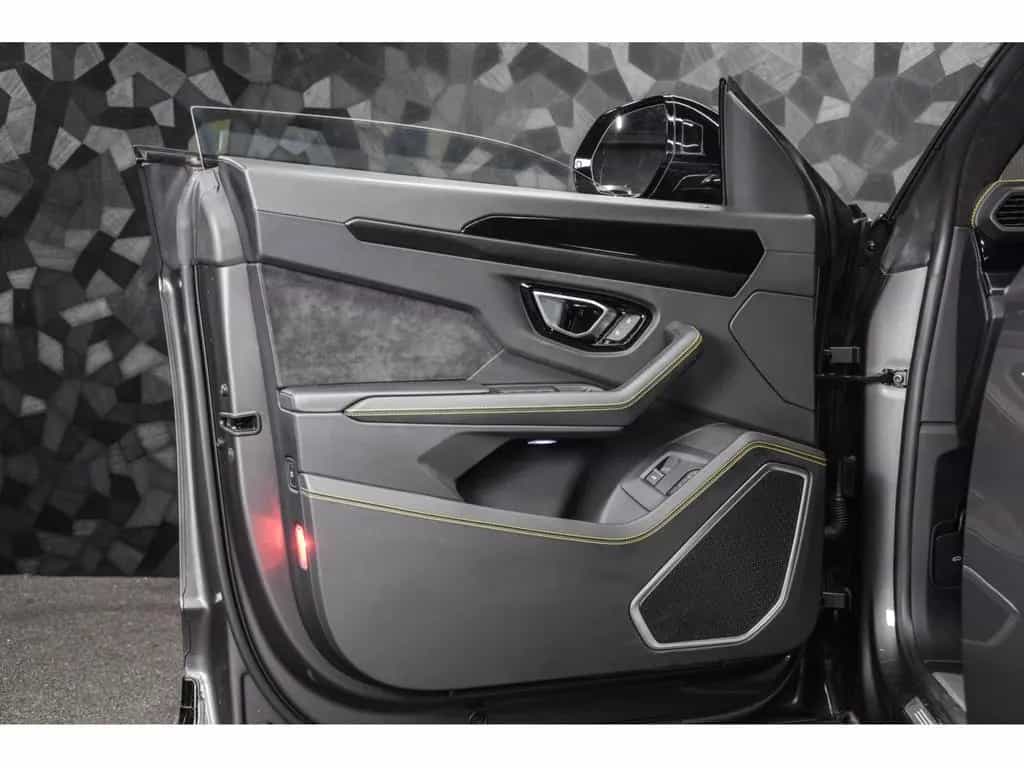 Lamborghini Urus V8 AKRAPOVIC - GRIGIO KERES 02/2022-photo-25