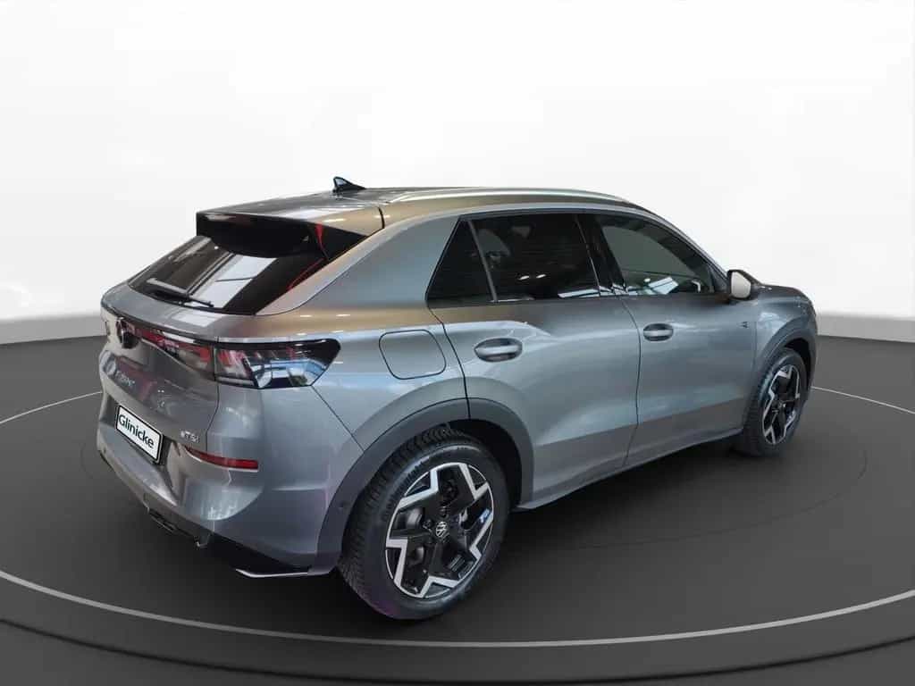 Volkswagen T-Roc R-Line 1.5 l eTSI OPF 110 kW (150 PS) 7-Ga null-photo-10
