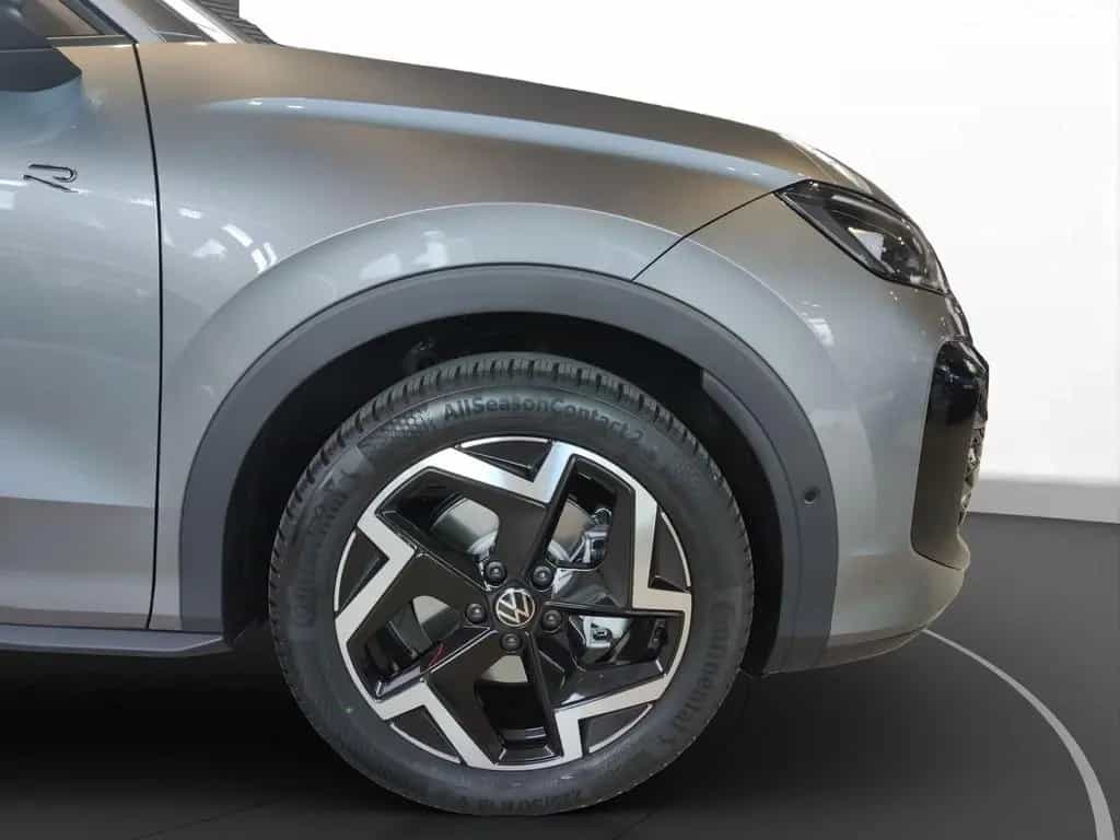 Volkswagen T-Roc R-Line 1.5 l eTSI OPF 110 kW (150 PS) 7-Ga null-photo-12