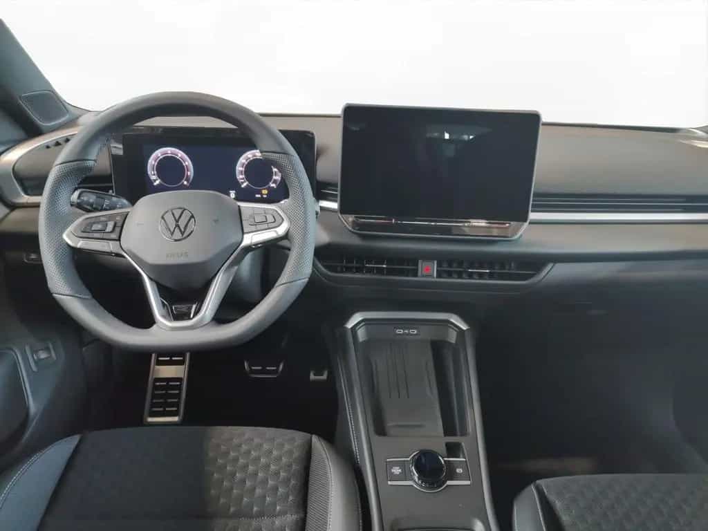 Volkswagen T-Roc R-Line 1.5 l eTSI OPF 110 kW (150 PS) 7-Ga null-photo-4