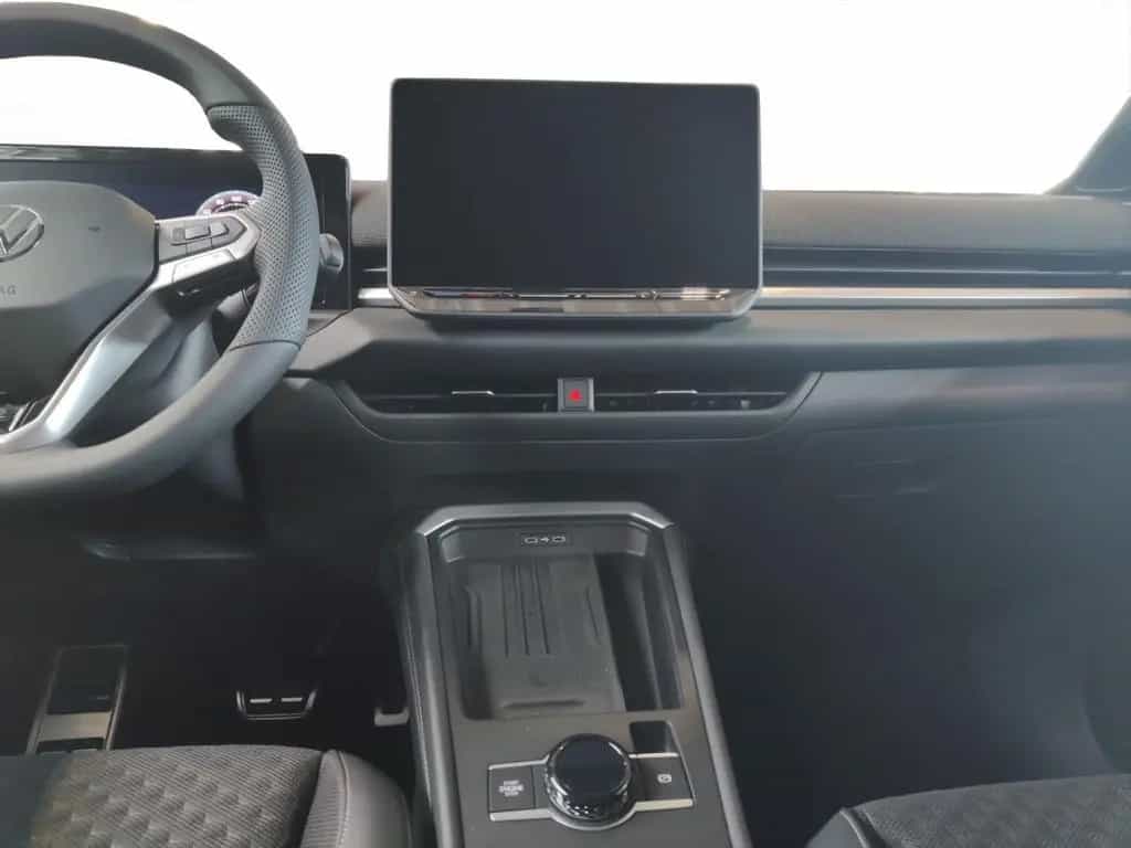 Volkswagen T-Roc R-Line 1.5 l eTSI OPF 110 kW (150 PS) 7-Ga null-photo-5