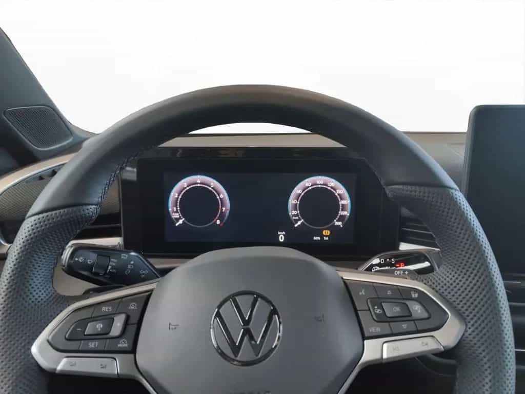 Volkswagen T-Roc R-Line 1.5 l eTSI OPF 110 kW (150 PS) 7-Ga null-photo-6