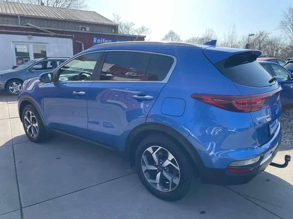 Kia Sportage 1,6 CRDi 2WD/Navi/Klima/Kamera/AHK 07/2021-photo-3