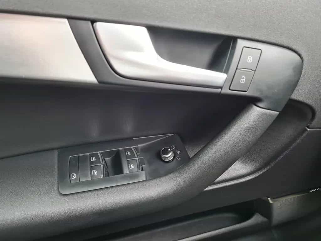 Audi A3 Sportback 1.4 TFSI S line Sportpaket plus 02/2012-photo-19