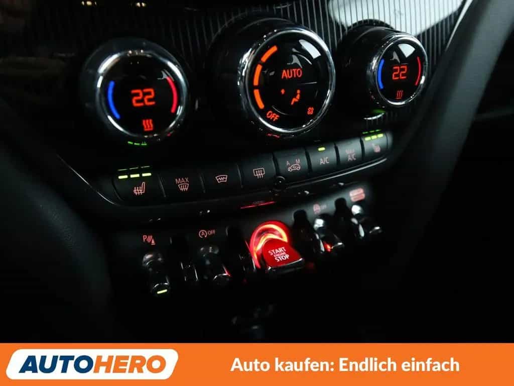 MINI Countryman John Cooper Works ALL4 Aut.*NAVI*LED* 08/2017-photo-23