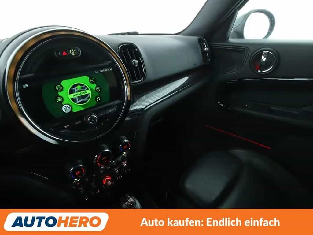 MINI Countryman John Cooper Works ALL4 Aut.*NAVI*LED* 08/2017-photo-28