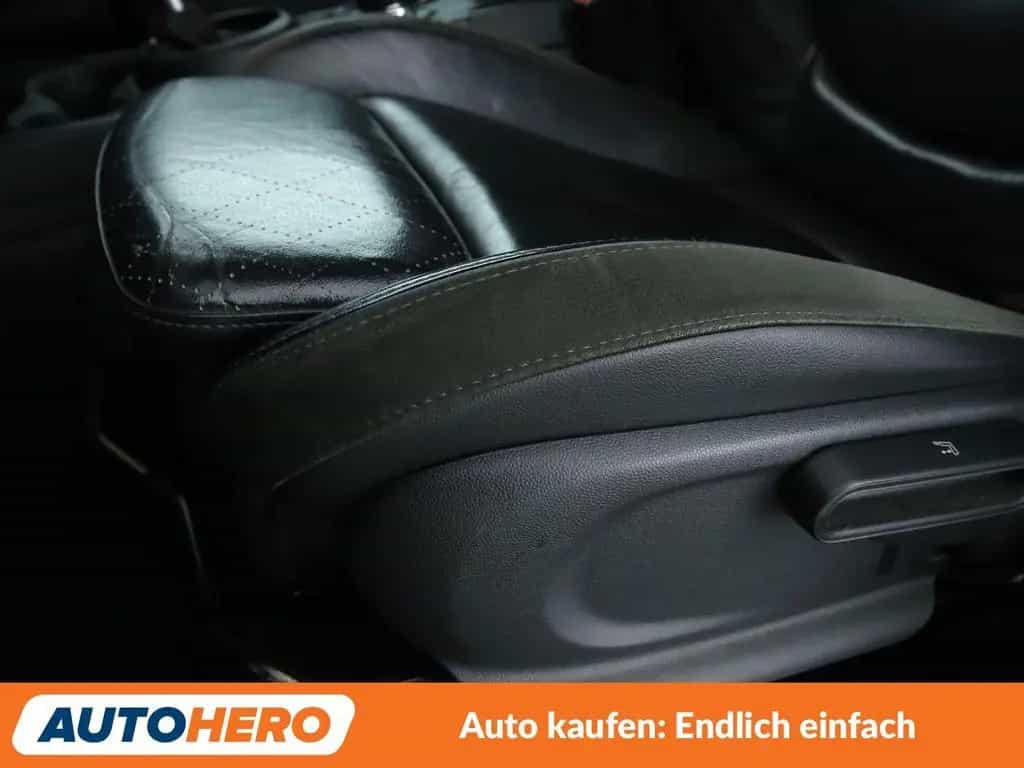 MINI Countryman John Cooper Works ALL4 Aut.*NAVI*LED* 08/2017-photo-29
