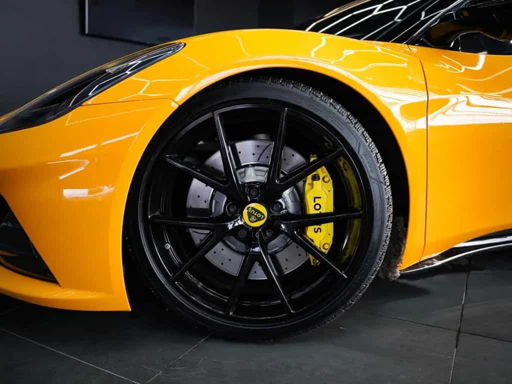 Lotus Emira 3.5 V6 298 kW First Edition Supercharged 07/2023-photo-3
