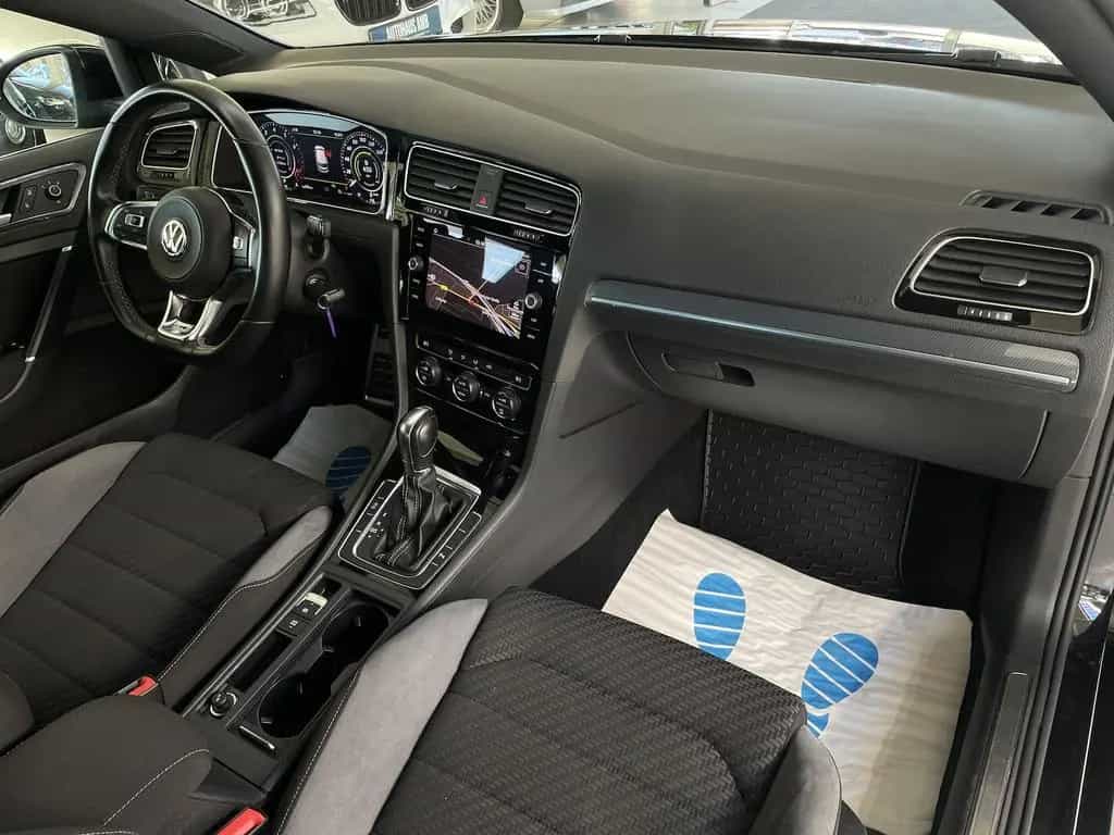 Volkswagen Golf 1.4 TSI DSG R-Line Virtual Kamera ACC LED 02/2018-photo-10