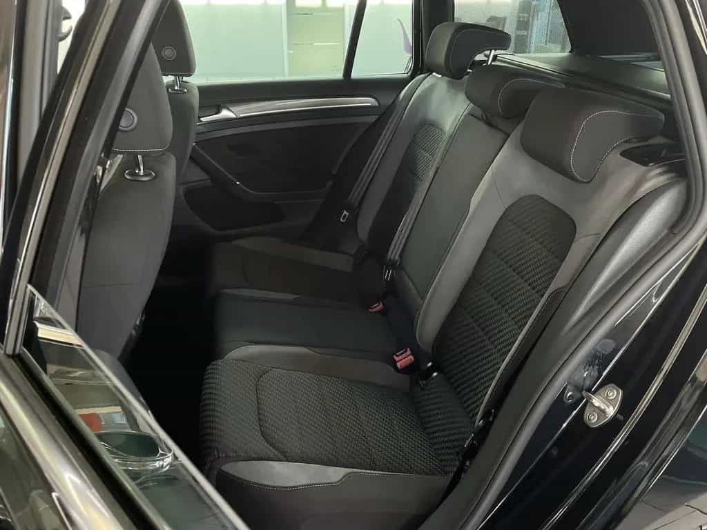 Volkswagen Golf 1.4 TSI DSG R-Line Virtual Kamera ACC LED 02/2018-photo-12